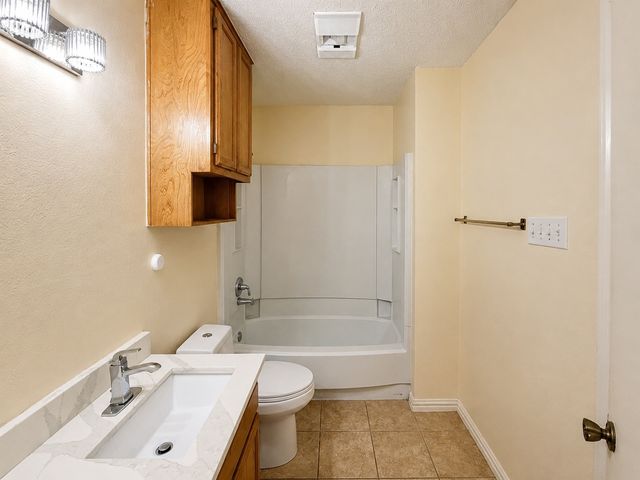530 Rawls Circle, Irving, TX 75061