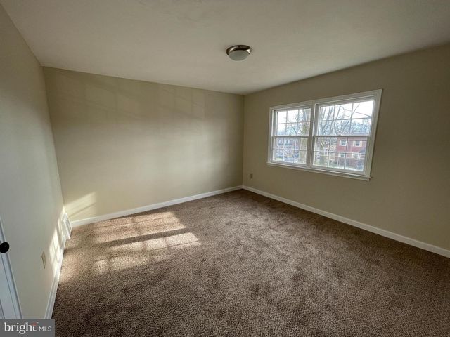 226 SYCAMORE RD, Reading, PA 19611