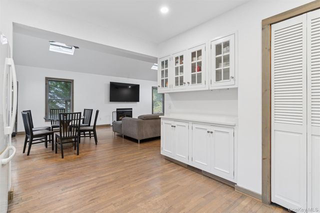 33 Whalers Drive, Sag Harbor, NY 11963