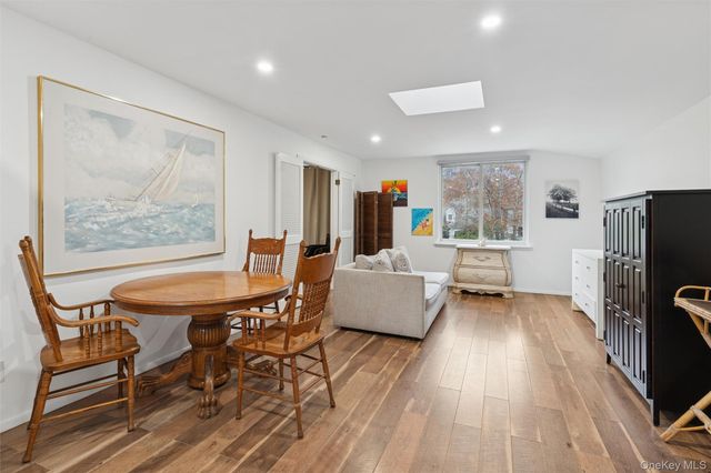 33 Whalers Drive, Sag Harbor, NY 11963