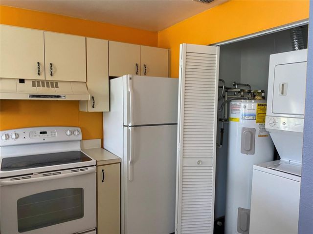 2508 WOODGATE BOULEVARD 201, Orlando, FL 32822