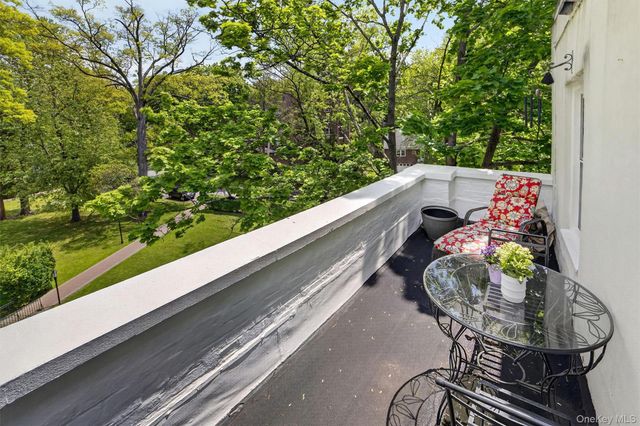 15 Sunnybrook Road 3A, Bronxville, NY 10708