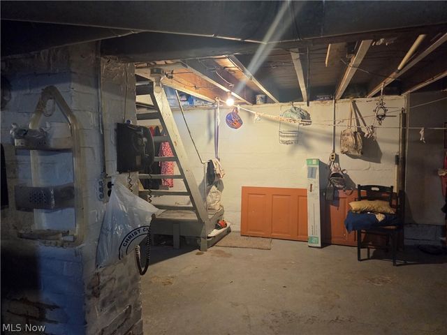 10918 Oliver Road, Cleveland, OH 44111