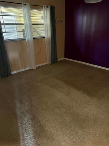 2025 Oleander Boulevard 105, Fort Pierce, FL 34982
