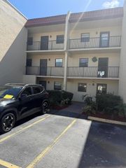 2025 Oleander Boulevard 105, Fort Pierce, FL 34982