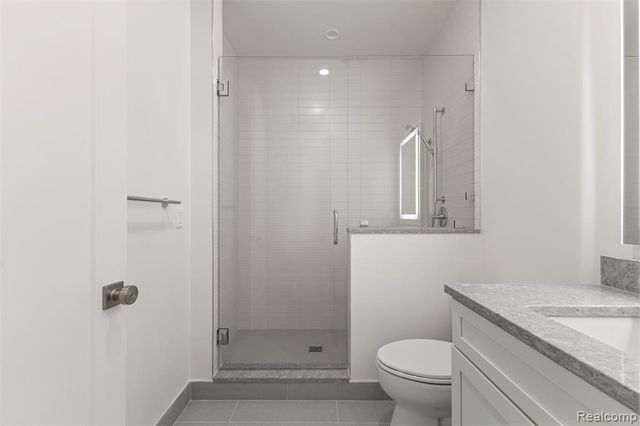 156 N Center Unit 203, Northville, MI 48167