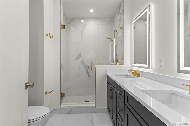 156 N Center Unit 203, Northville, MI 48167