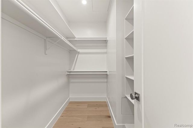 156 N Center Unit 203, Northville, MI 48167