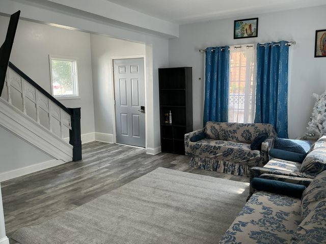 2812 Stevens Avenue, Minneapolis, MN 55408
