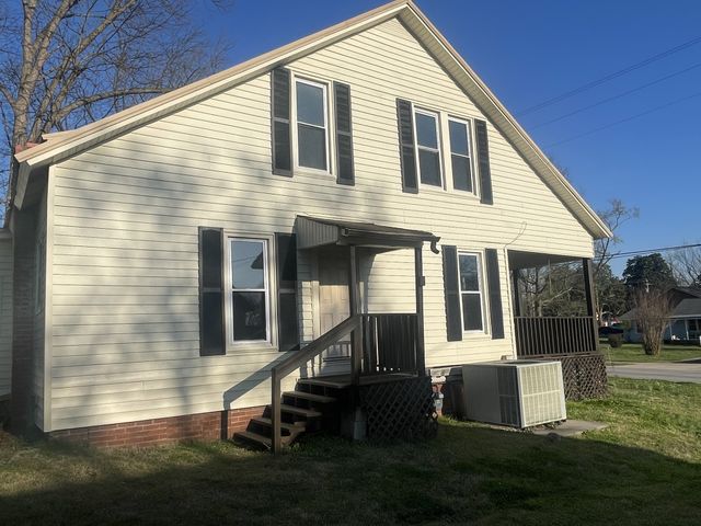301 Bennett St, Decherd, TN 37324