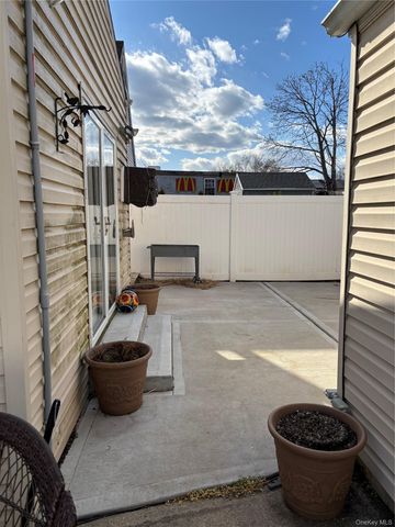 3615 Bayview Street, Seaford, NY 11783