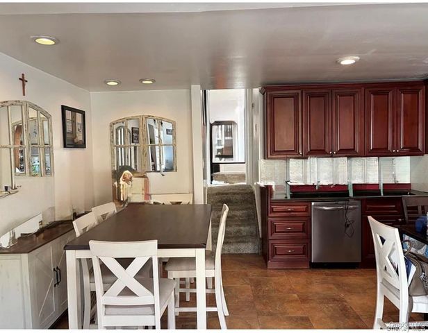 3615 Bayview Street, Seaford, NY 11783