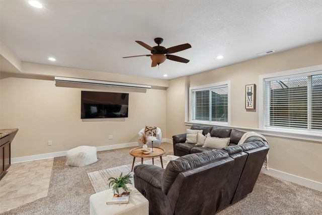 520 Timberview Drive, Adel, IA 50003