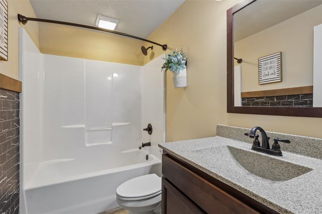 520 Timberview Drive, Adel, IA 50003