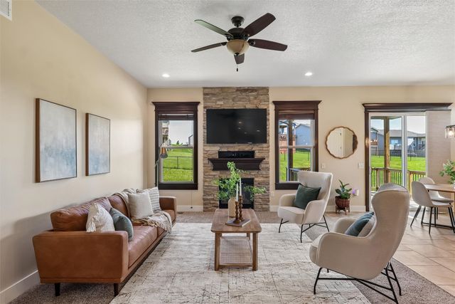 520 Timberview Drive, Adel, IA 50003