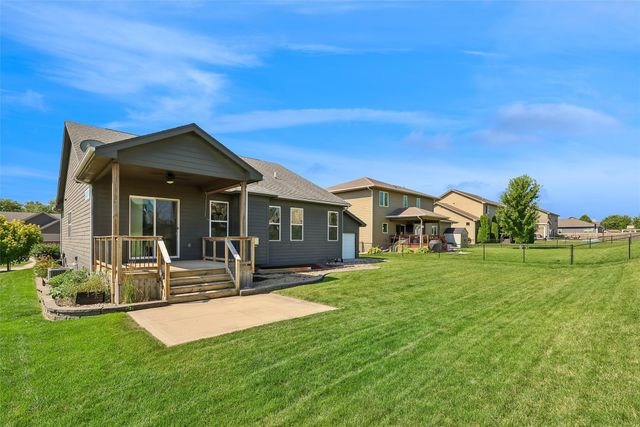 520 Timberview Drive, Adel, IA 50003
