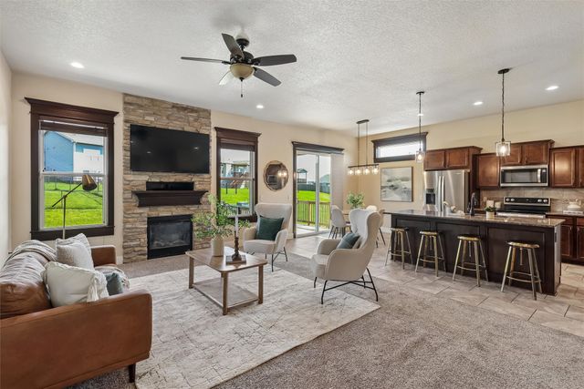 520 Timberview Drive, Adel, IA 50003