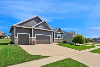 520 Timberview Drive, Adel, IA 50003