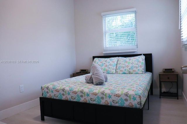 214 SW 2nd Ter, Dania Beach, FL 33004