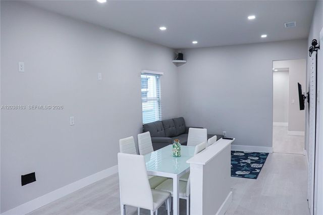 214 SW 2nd Ter, Dania Beach, FL 33004