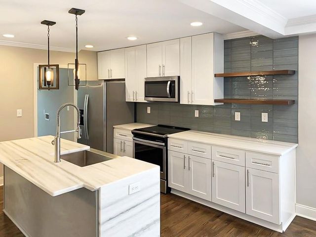 2625 Semmes Street, East Point, GA 30344