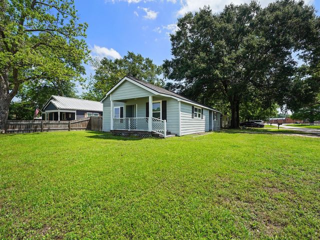 111 Holderrieth Boulevard, Tomball, TX 77375