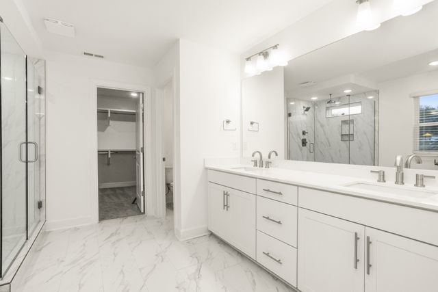 123 East Hill Street, Mount Juliet, TN 37122