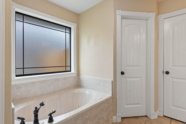 3807 Ransberg Court, College Station, TX 77845