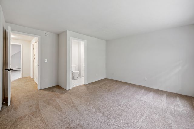 145 Harbor Pond Drive 9B, Meriden, CT 06450