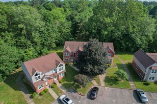 145 Harbor Pond Drive 9B, Meriden, CT 06450
