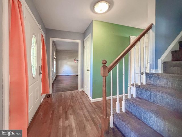 157 HARTFORD LN, Newtown, PA 18940