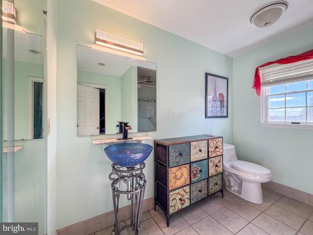 157 HARTFORD LN, Newtown, PA 18940