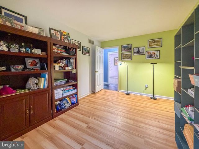 157 HARTFORD LN, Newtown, PA 18940