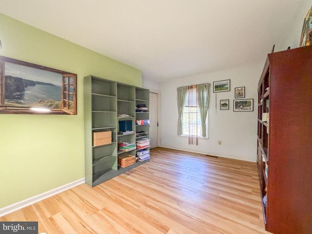 157 HARTFORD LN, Newtown, PA 18940