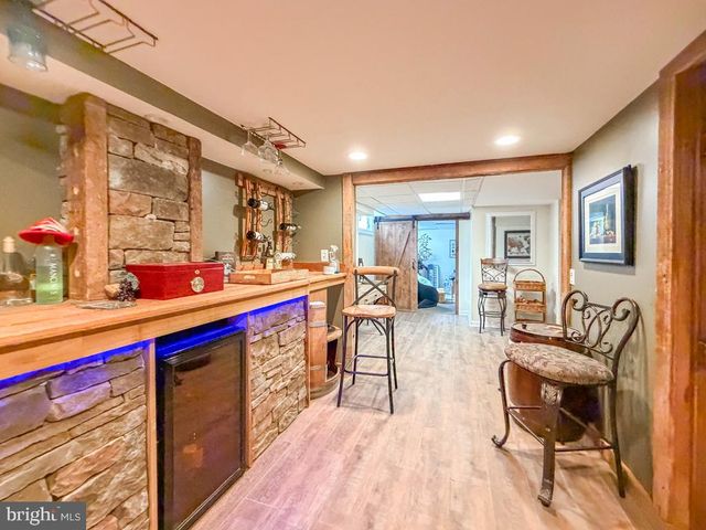 157 HARTFORD LN, Newtown, PA 18940