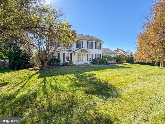 157 HARTFORD LN, Newtown, PA 18940