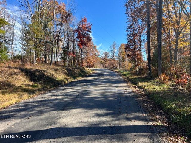 523 Honey Creek Loop Rd, Allardt, TN 38504
