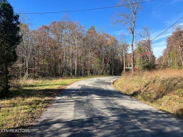 523 Honey Creek Loop Rd, Allardt, TN 38504