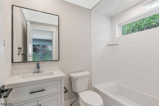 107 Chestnut Ave, Bernardsville Boro, NJ 07924