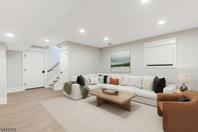 107 Chestnut Ave, Bernardsville Boro, NJ 07924