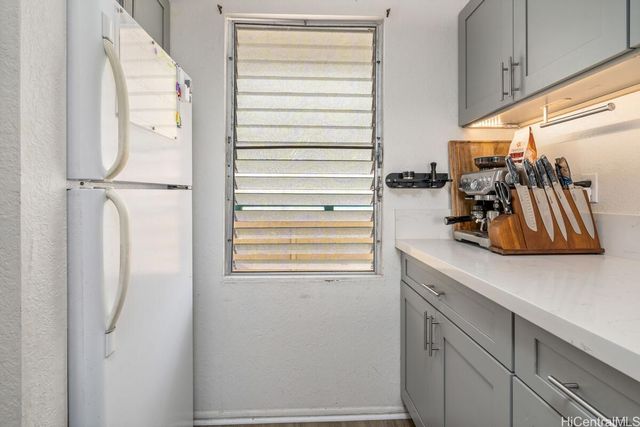 46-232 Kahuhipa Street D202, Kaneohe, HI 96744