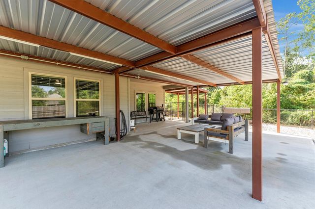 919 Republic Road, New Caney, TX 77357