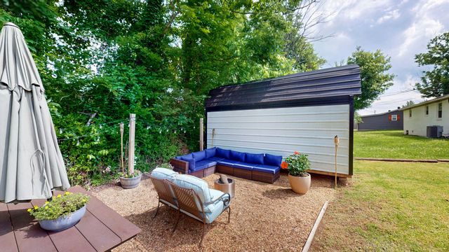 916 Turner Dr, Hartsville, TN 37074