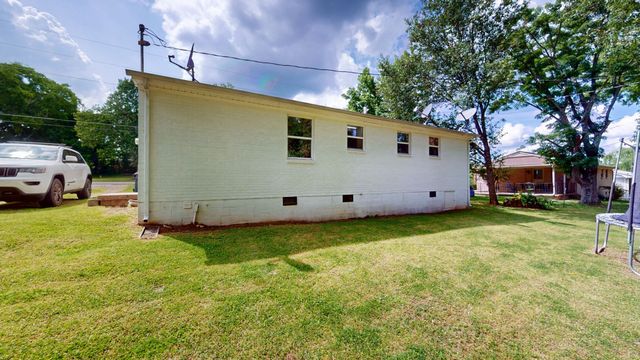 916 Turner Dr, Hartsville, TN 37074