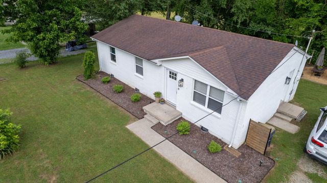 916 Turner Dr, Hartsville, TN 37074