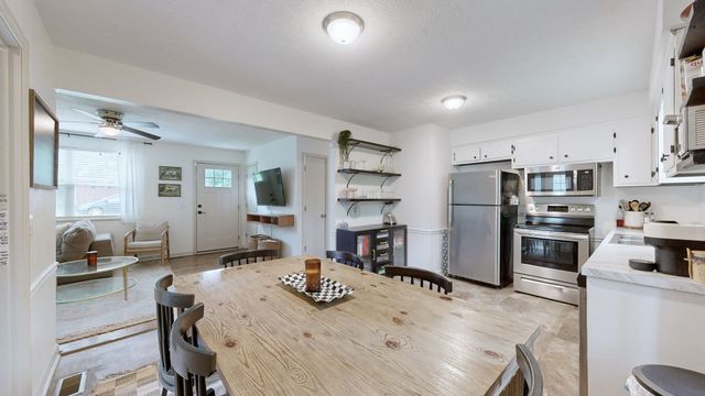 916 Turner Dr, Hartsville, TN 37074