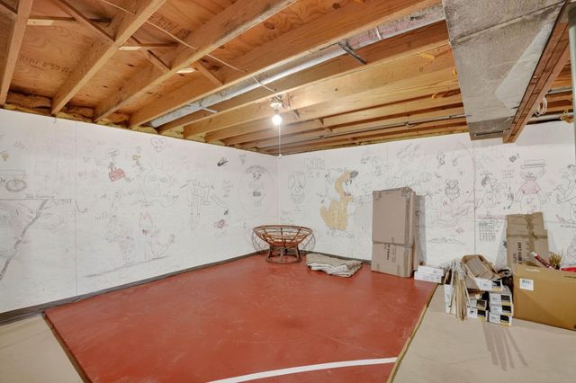 113 Shirley Avenue, Elk Run Heights, IA 50707