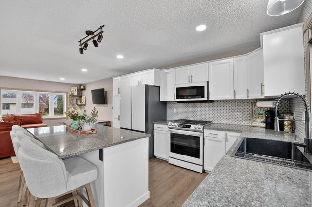 113 Shirley Avenue, Elk Run Heights, IA 50707