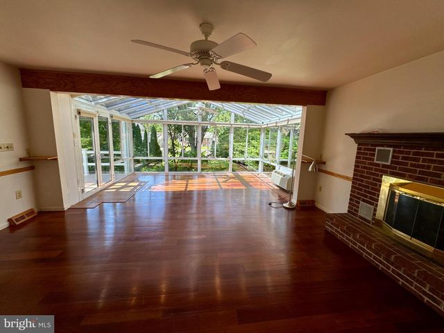 4135 CAMBERLAY DR, York, PA 17402