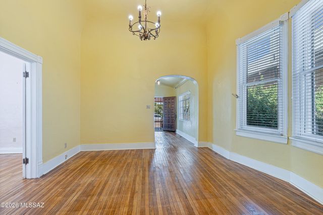 423 S 5th Avenue, Tucson, AZ 85701